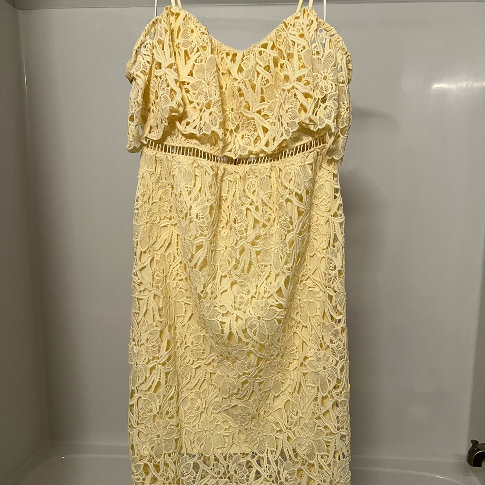 Yellow midi dress off the shoulder sleeves
